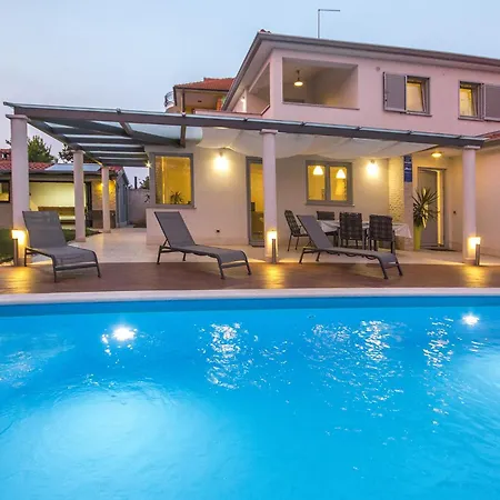 Villa Family Paris Umag